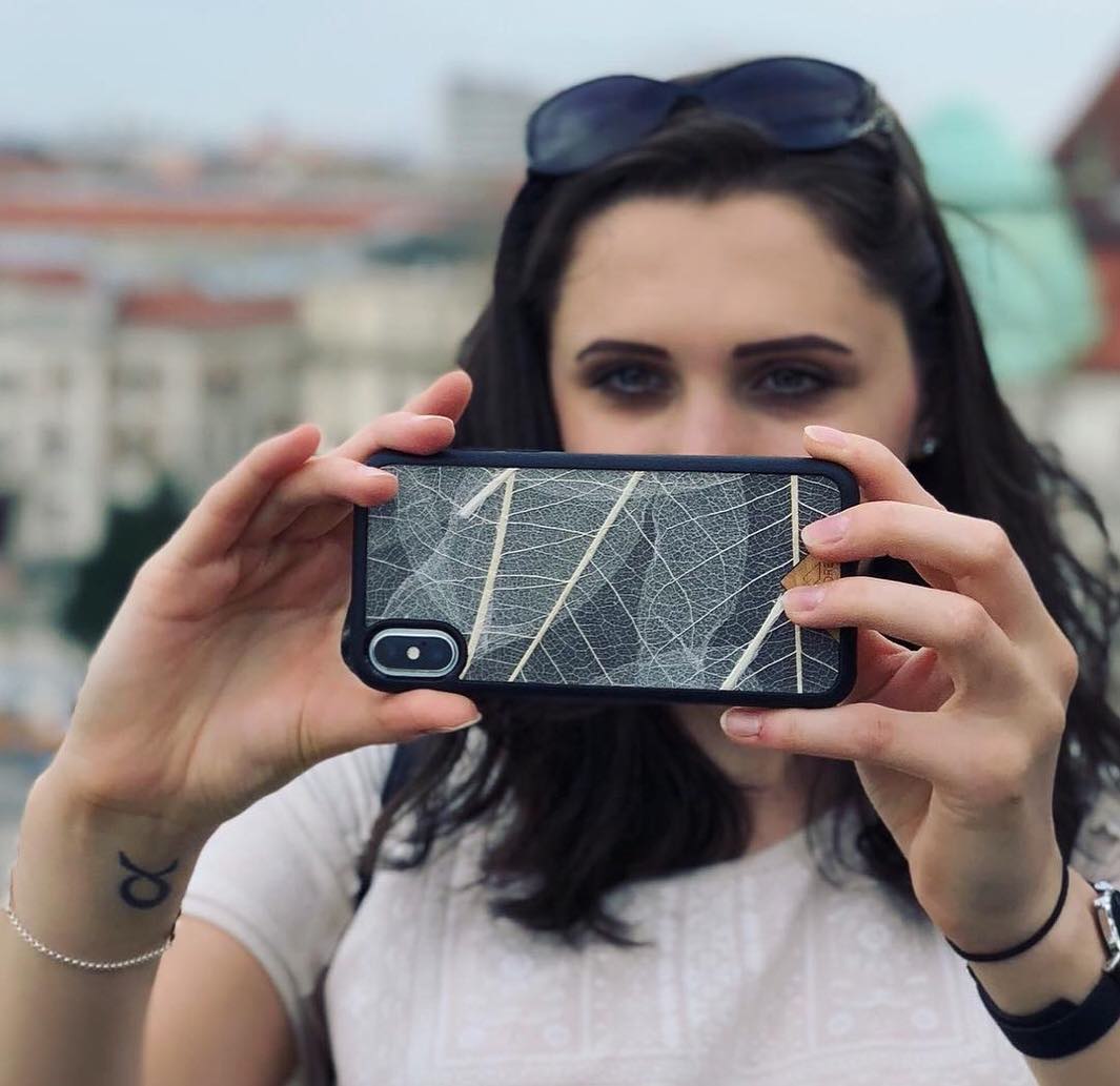 Skeleton Leaves Aromatic Phone Case